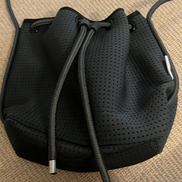 Bucket bag - Picture 2 of 4